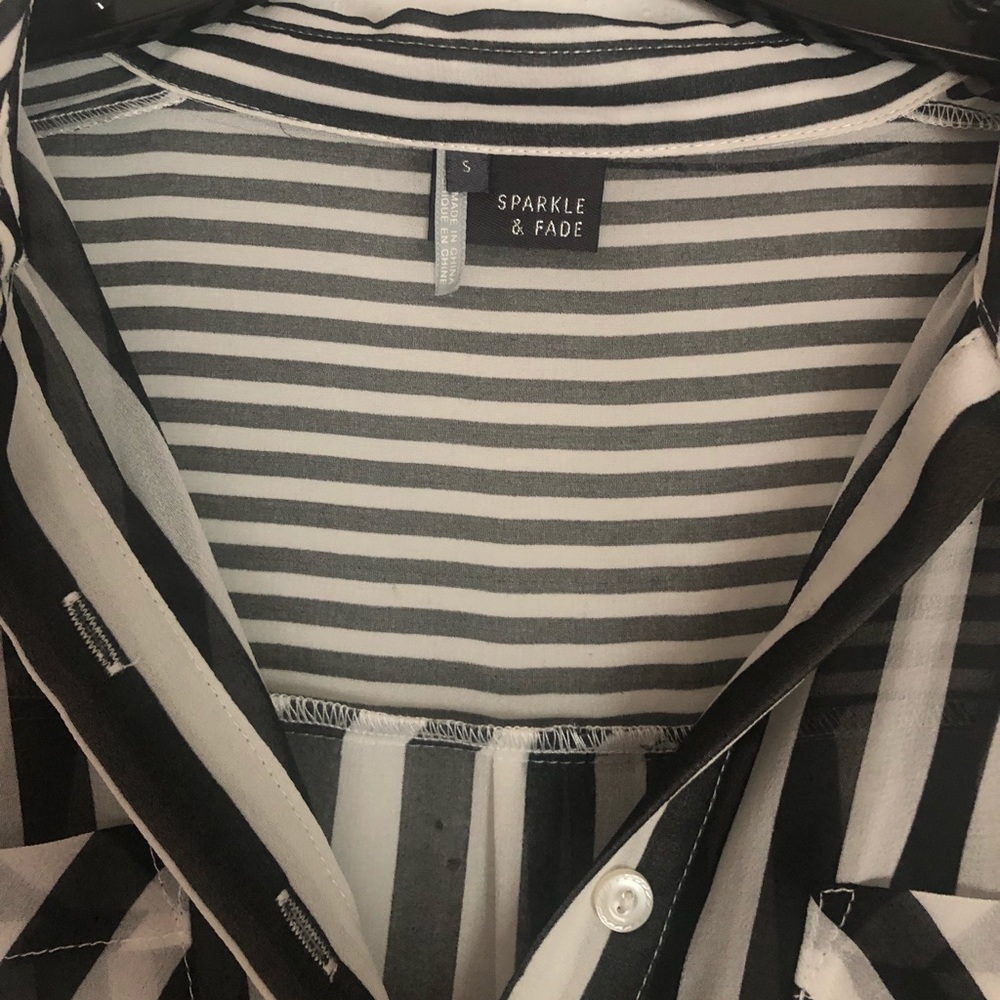 Checkered Collared Shirt - Picture 3 of 5